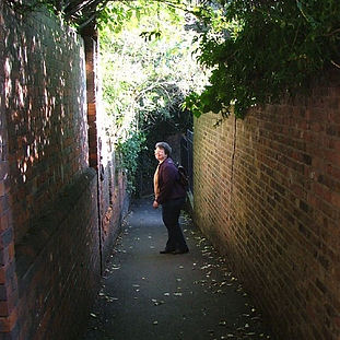 2005 - Belsize Walk